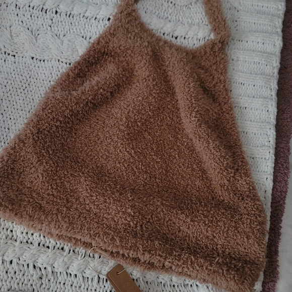 SKIMS Cozy Knit Halter Bra Top - Picture 10 of 14